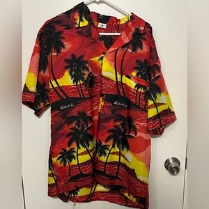 Hawaii Men's Vibrant Beach Shirt